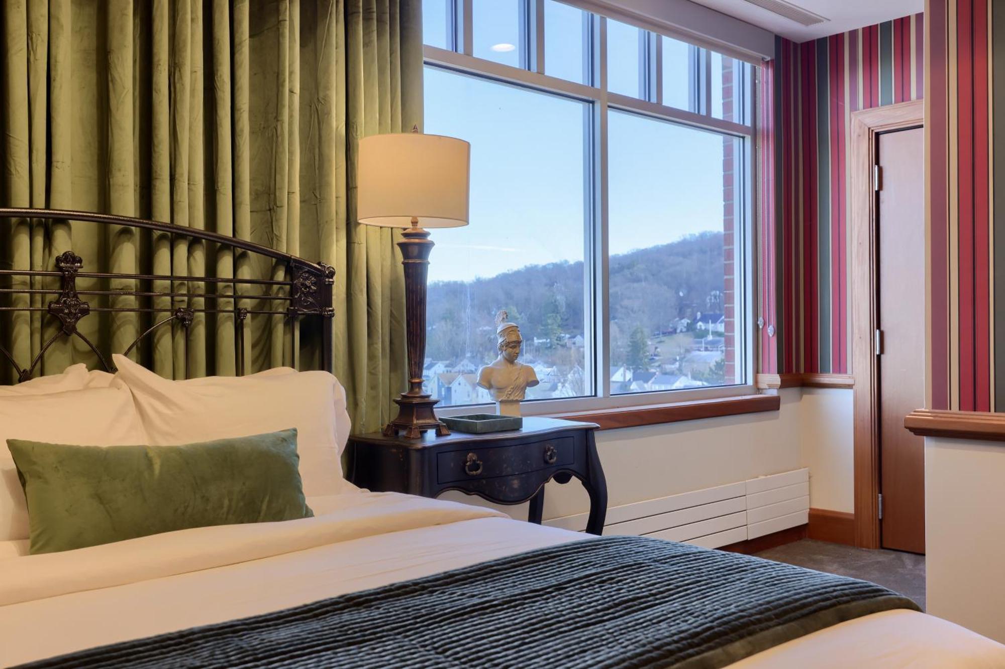 The Executive And Events Hotel 4*